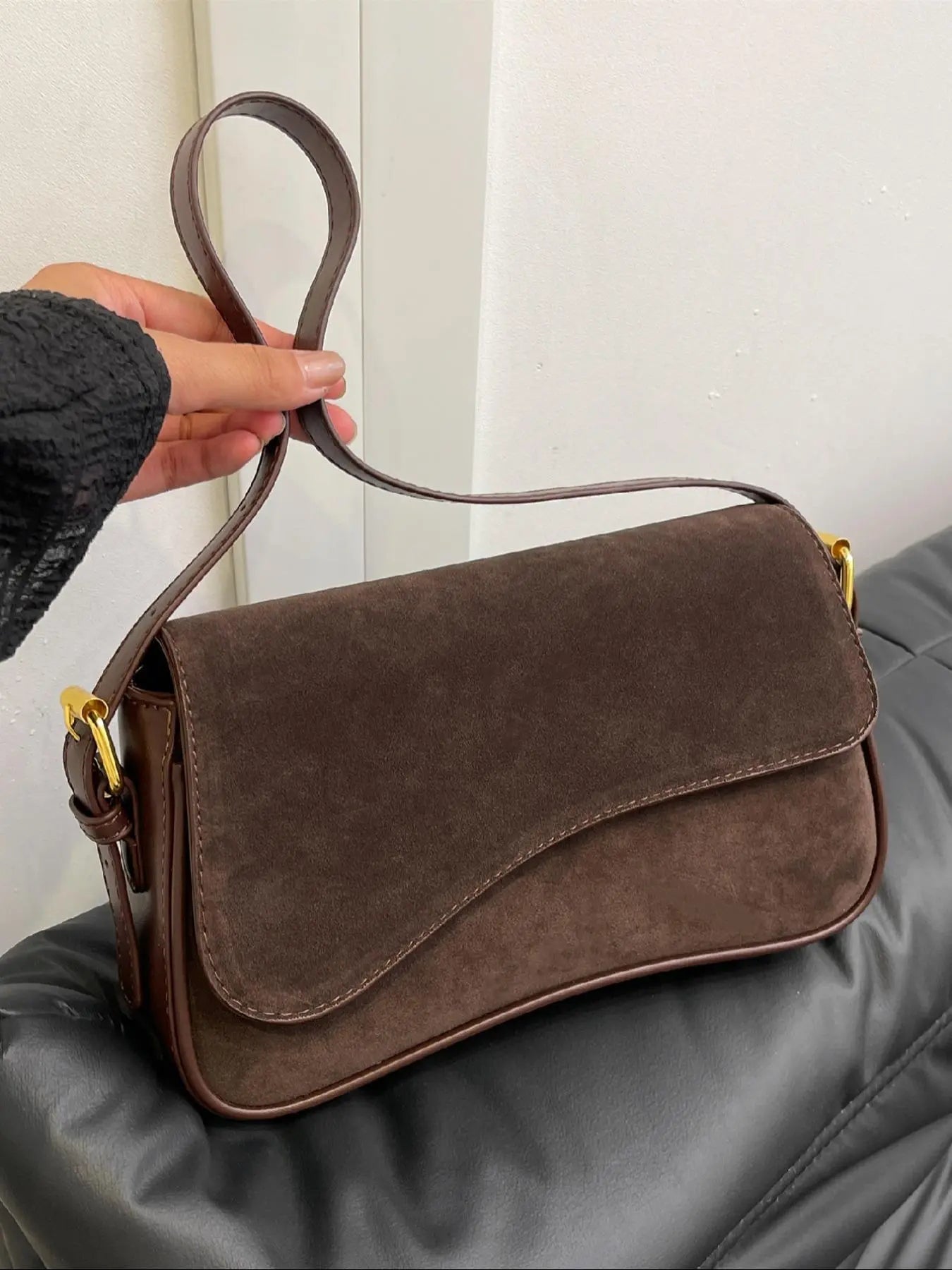 Women's Solid Color Asymmetric Classic Flap Casual Crossbody Shoulder Bag, Versatile Textured PU Leather Commuter Casual Purse for Daily Use, Everyday Crossbody Bag