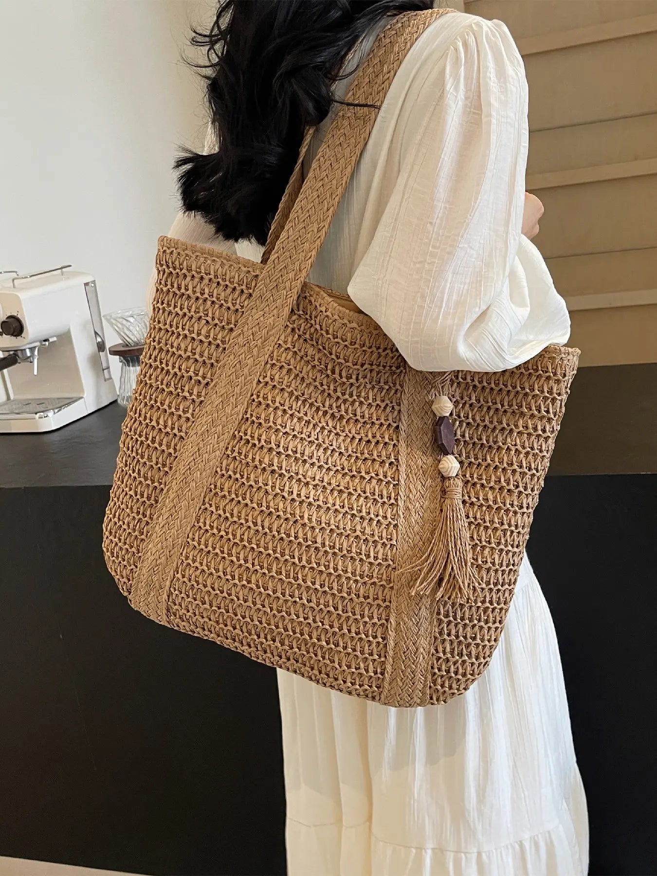 New Large Capacity Fringe Accessory Straw Beach Bag, Perfect for Vacation Travel Shopping Outdoor Use, Stylish and Versatile