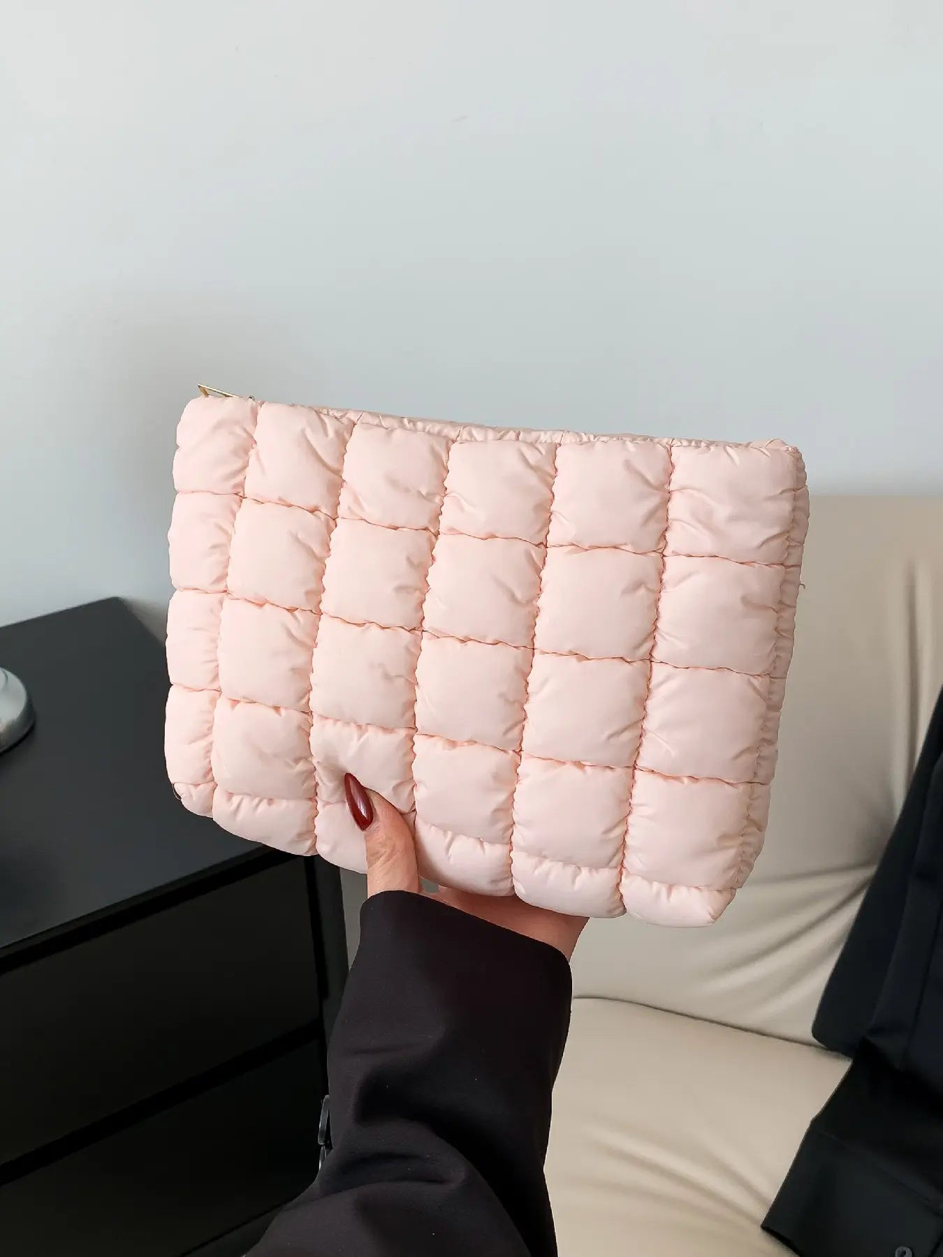 Ladies' fashion quilted plaid convenient makeup bag, casual solid color pleated design lightweight large-capacity storage bag, Portable Cosmetic Bag, Travel Beauty Bag, Cosmetic Travel Bags, Makeup Organizer Pouch, Cosmetic Pouch, Cosmetics Accessories